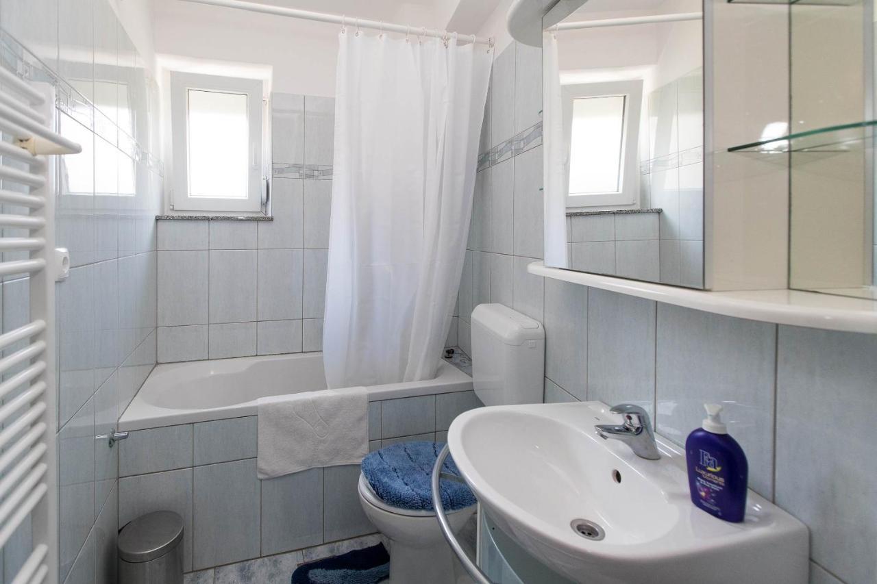 Apartmani Vera Crikvenica Exterior photo