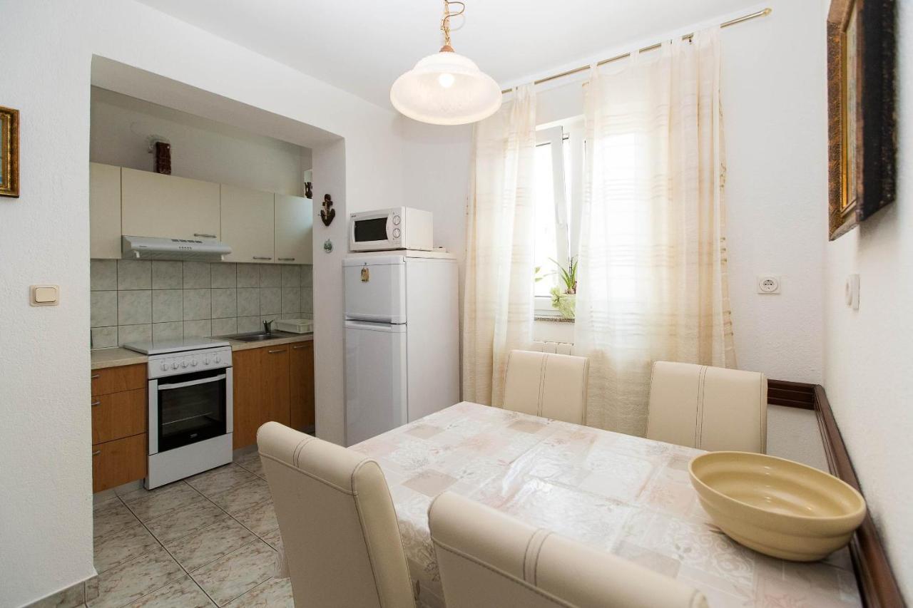 Apartmani Vera Crikvenica Exterior photo